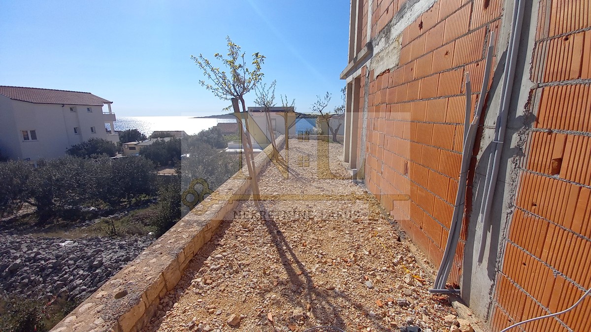Apartma Na predaj - SPLITSKO-DALMATINSKA  MARINA 