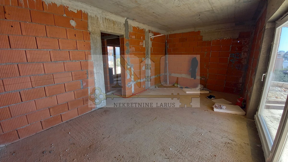 Apartma Na predaj - SPLITSKO-DALMATINSKA  MARINA 