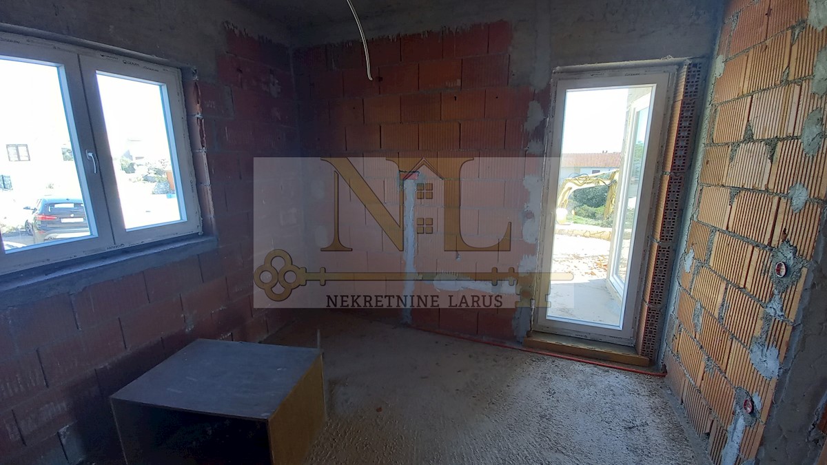 Apartma Na predaj - SPLITSKO-DALMATINSKA  MARINA 