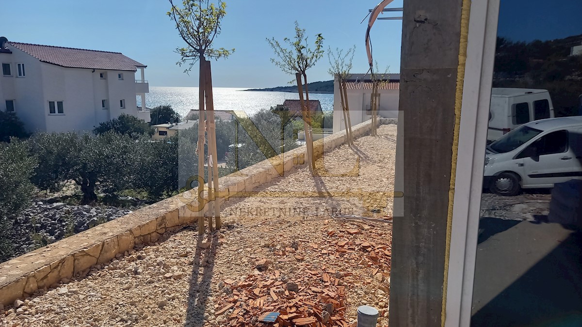 Apartma Na predaj - SPLITSKO-DALMATINSKA  MARINA 