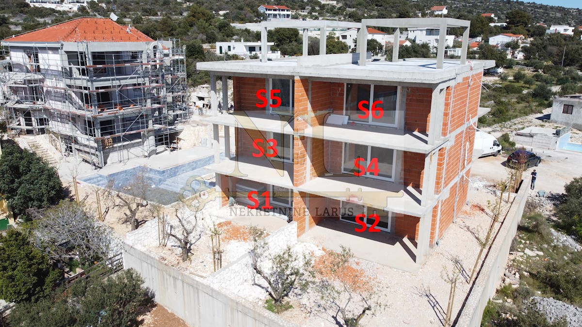Apartma Na predaj - SPLITSKO-DALMATINSKA  MARINA 