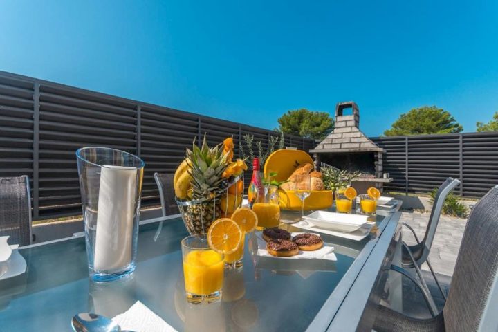 Haus zu verkaufen 200 m² – Biograd Na Moru