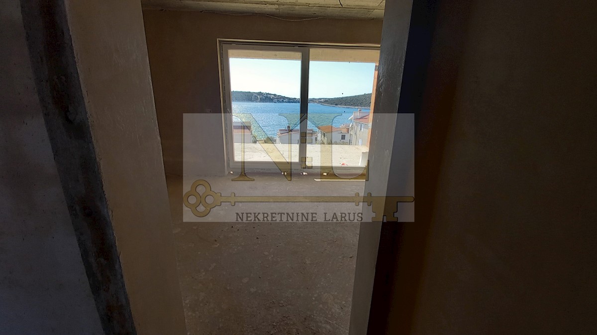 Apartmán Na prodej - SPLITSKO-DALMATINSKA  MARINA 