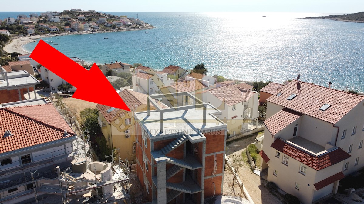 Apartment Zu verkaufen - SPLITSKO-DALMATINSKA  MARINA 