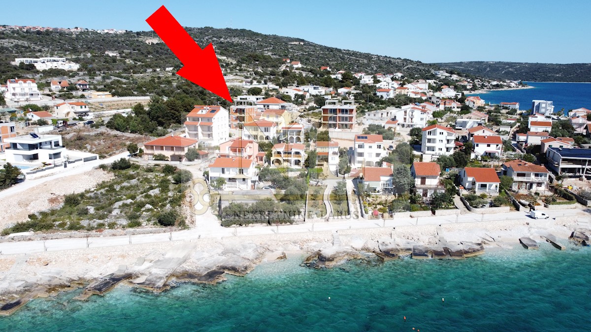 Apartment Zu verkaufen - SPLITSKO-DALMATINSKA  MARINA 