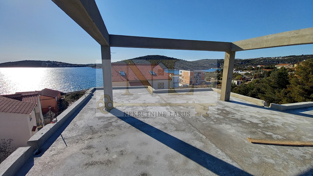 Apartmán Na prodej - SPLITSKO-DALMATINSKA  MARINA 