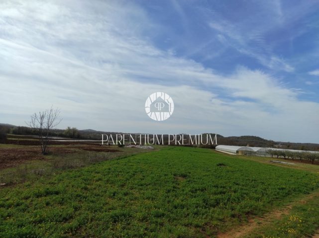 Grundstück zu verkaufen 7166 m² – Poreč