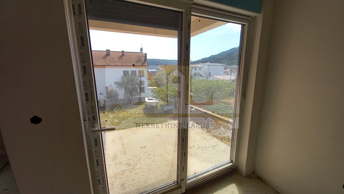 Apartmán Na prodej - SPLITSKO-DALMATINSKA  MARINA 