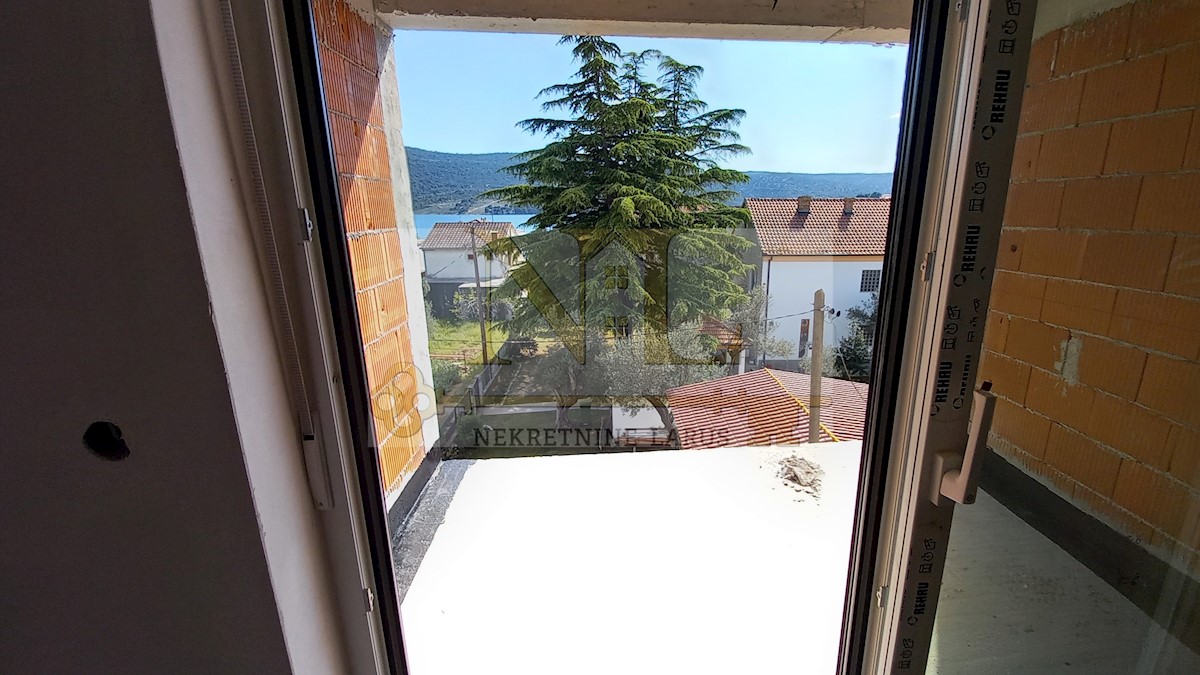 Flat For sale - SPLITSKO-DALMATINSKA  MARINA 