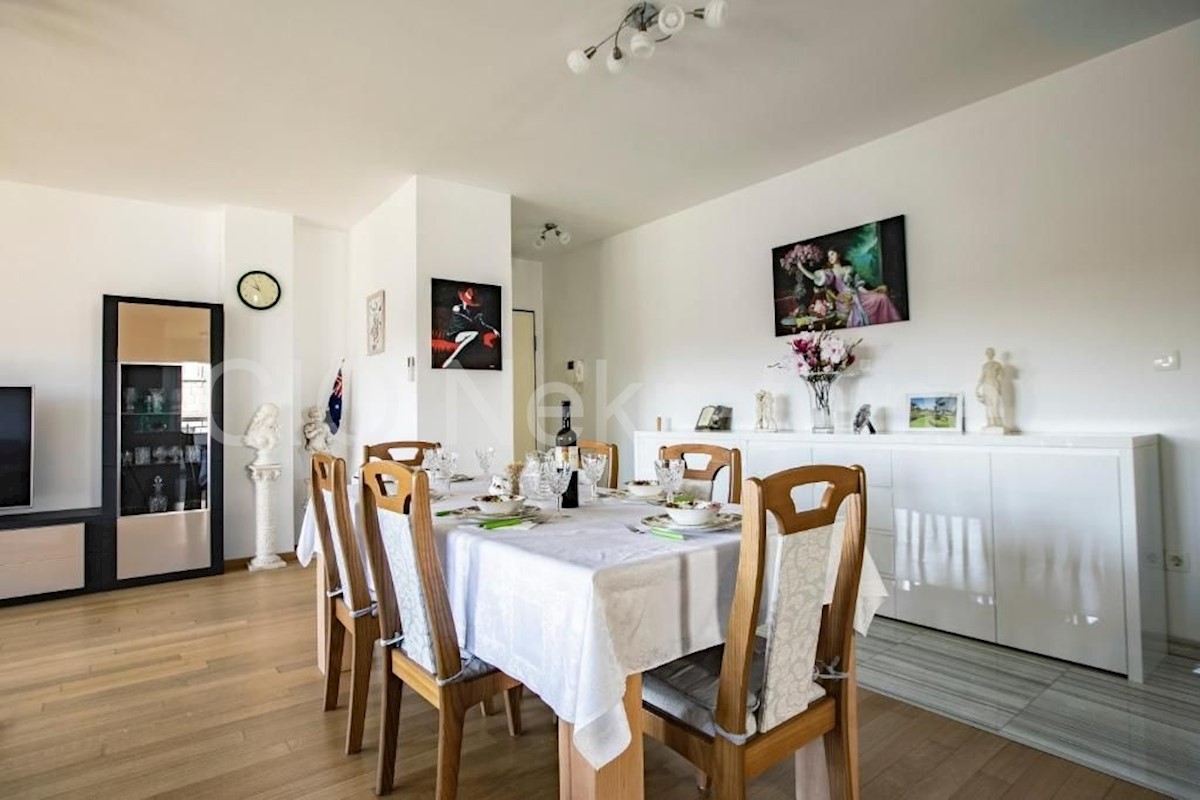 Apartmán Na predaj - SPLITSKO-DALMATINSKA  SPLIT 