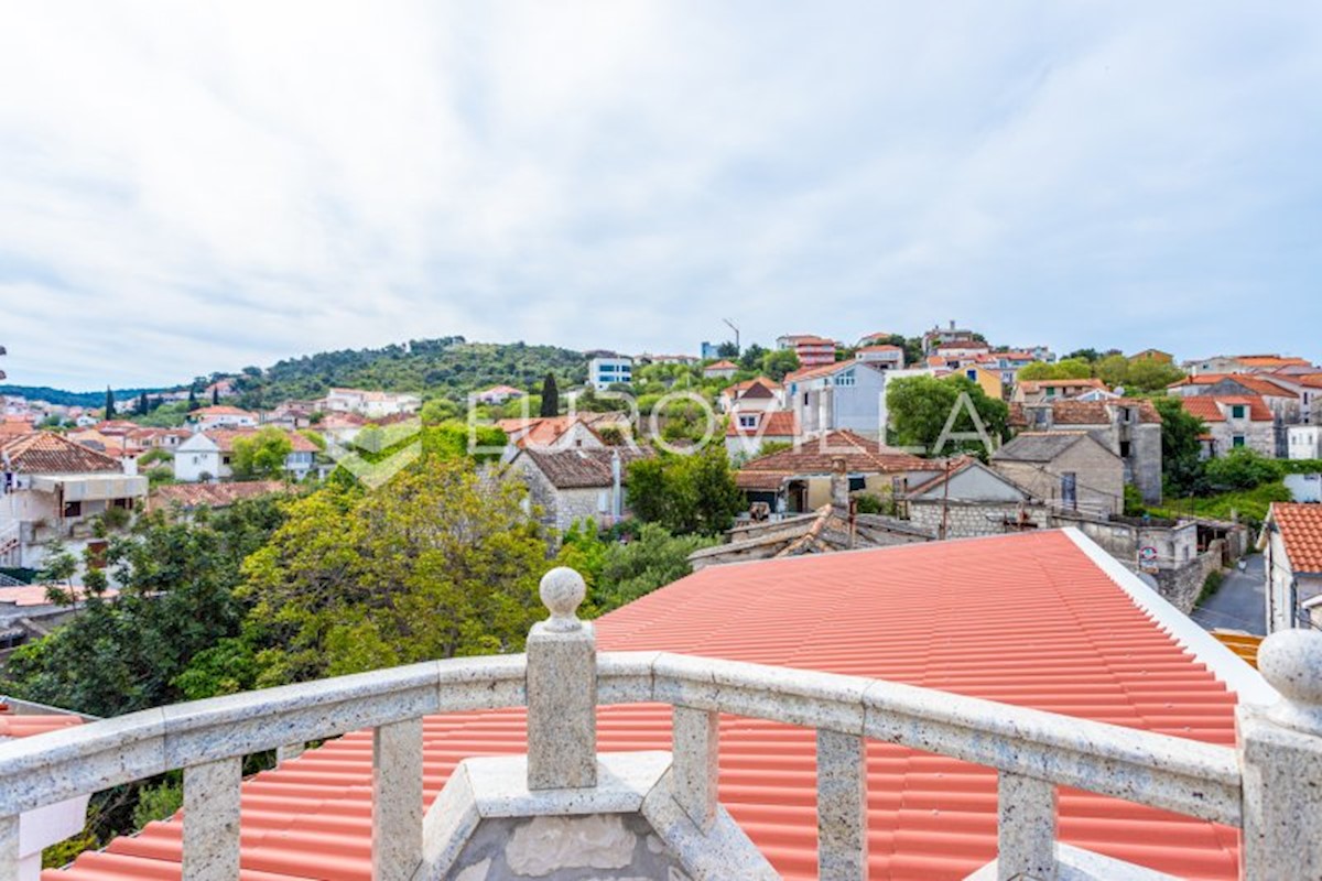 Casa In vendita - SPLITSKO-DALMATINSKA  TROGIR 