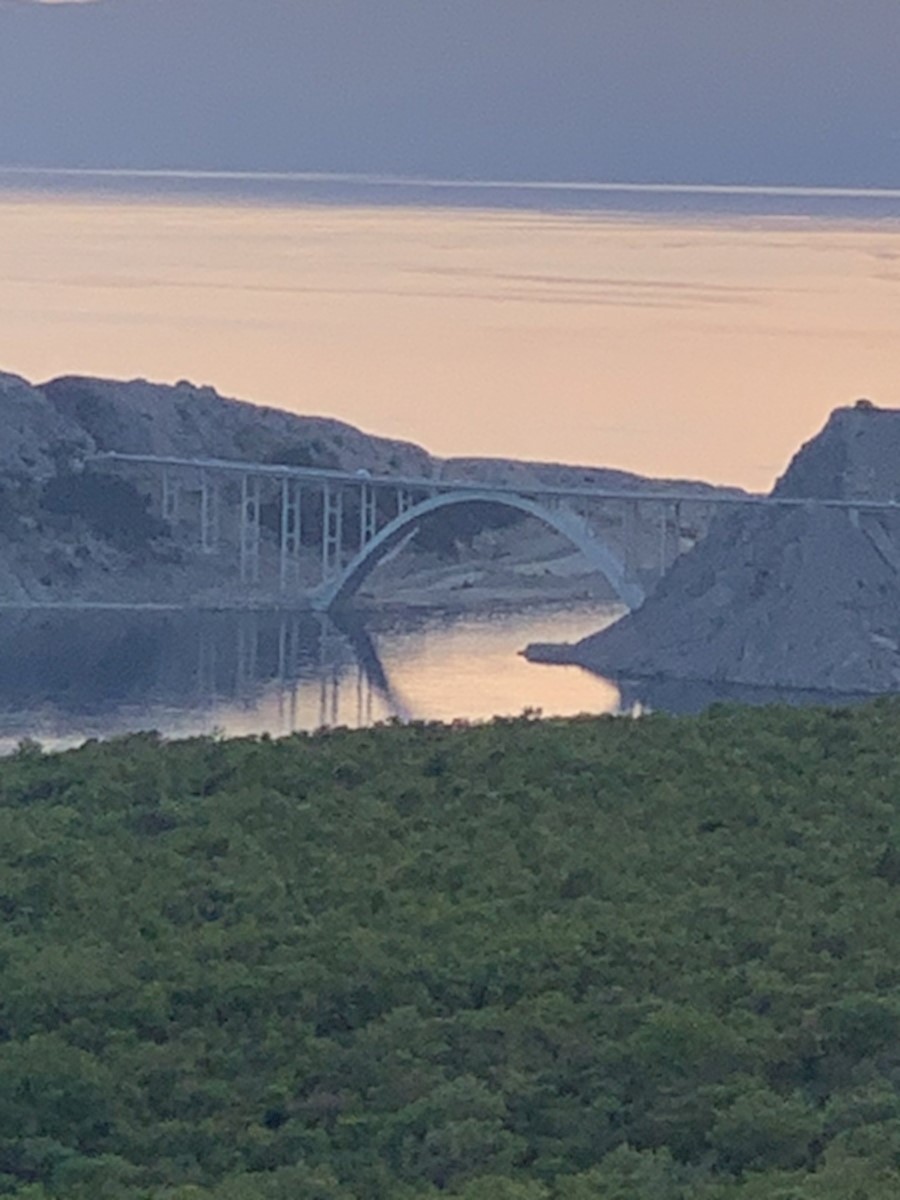 Dom Na predaj - PRIMORSKO-GORANSKA  KRALJEVICA 