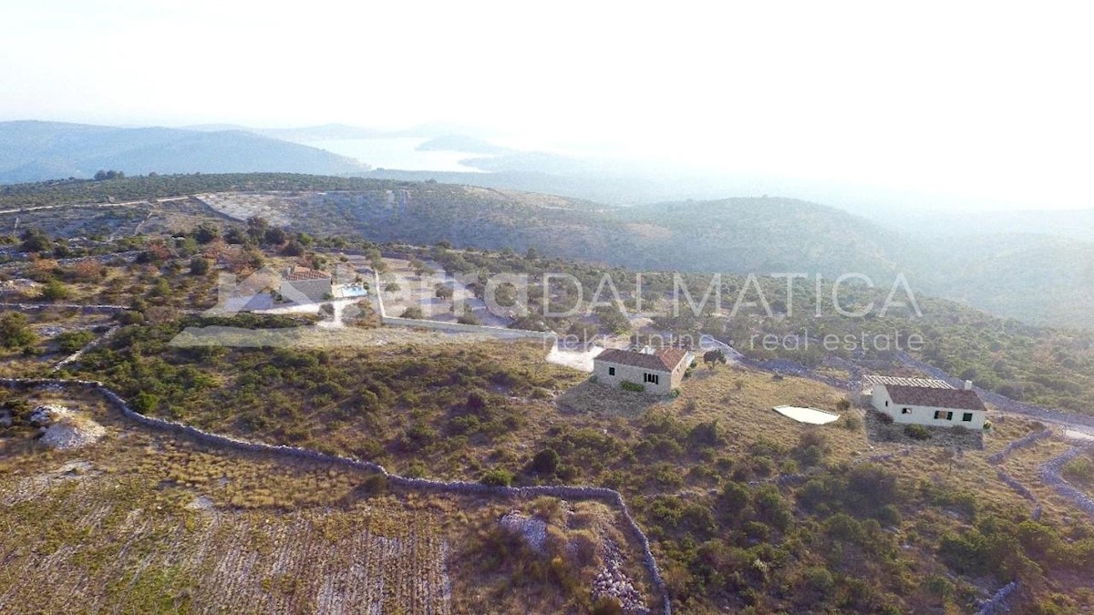 Land For sale - ŠIBENSKO-KNINSKA  ROGOZNICA 