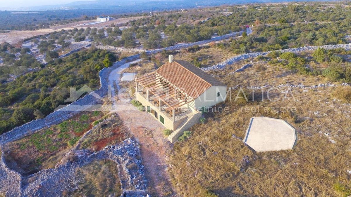 Land For sale - ŠIBENSKO-KNINSKA  ROGOZNICA 