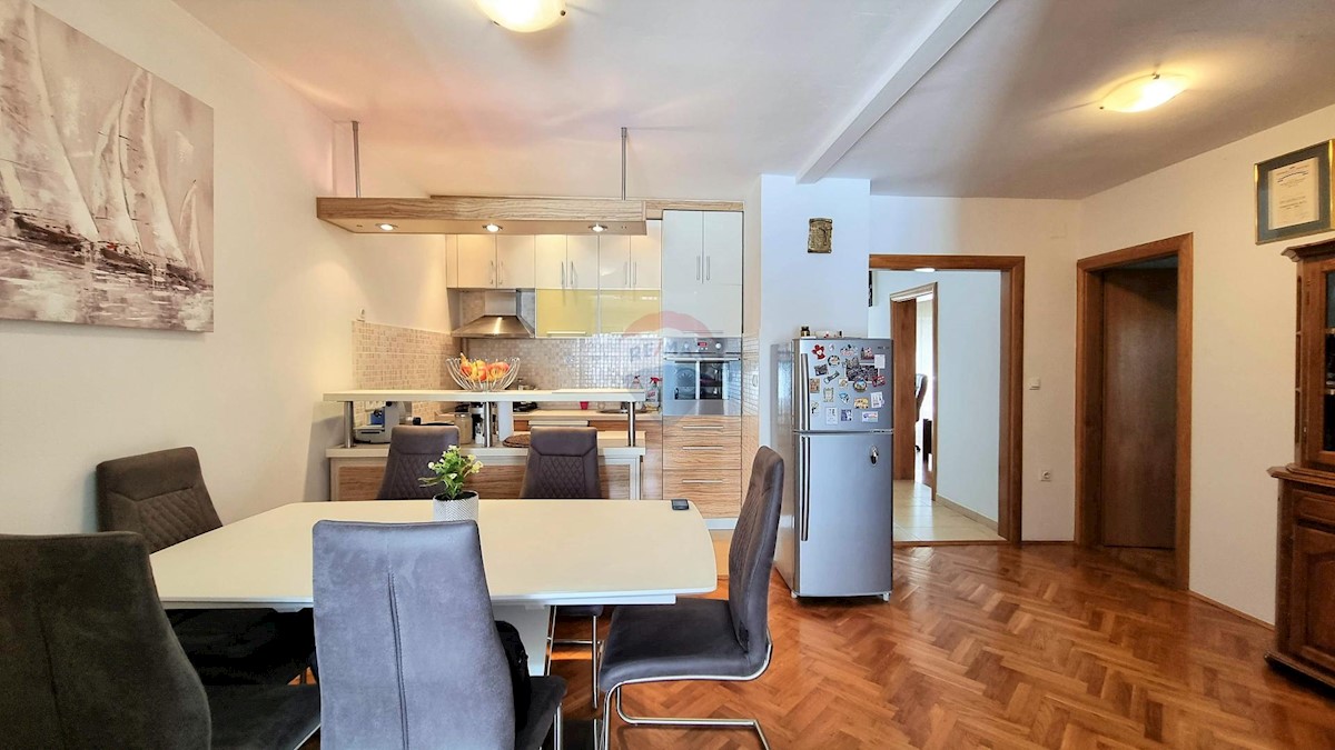 Apartma Na predaj - GRAD ZAGREB  ZAGREB 