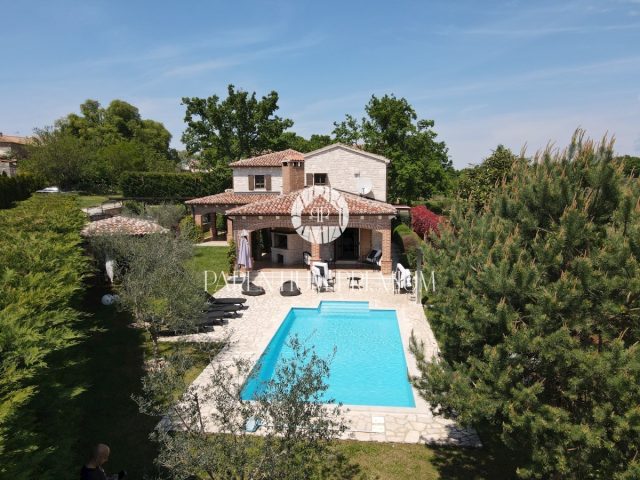 Kuća na prodaju 200 m² – Poreč