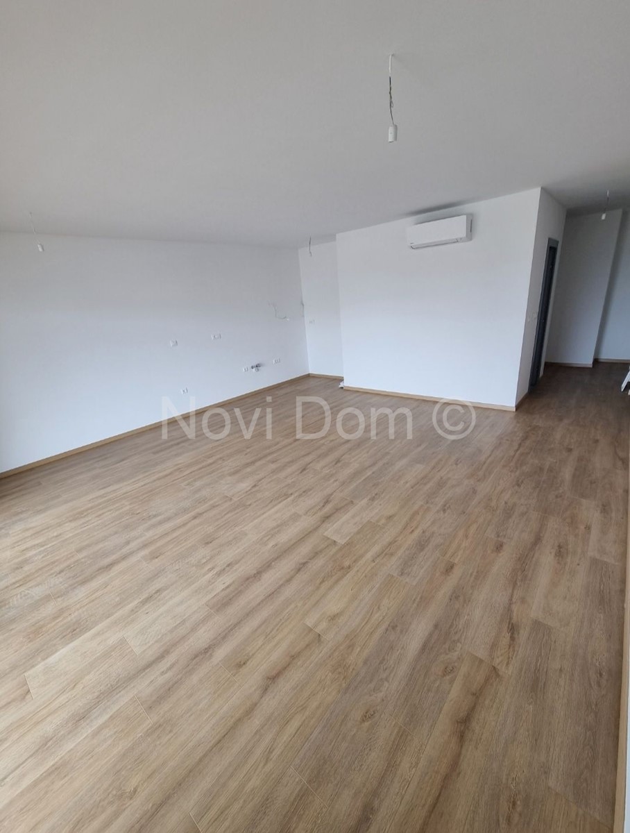 Apartmán Na prodej - SPLITSKO-DALMATINSKA  BAŠKA VODA 