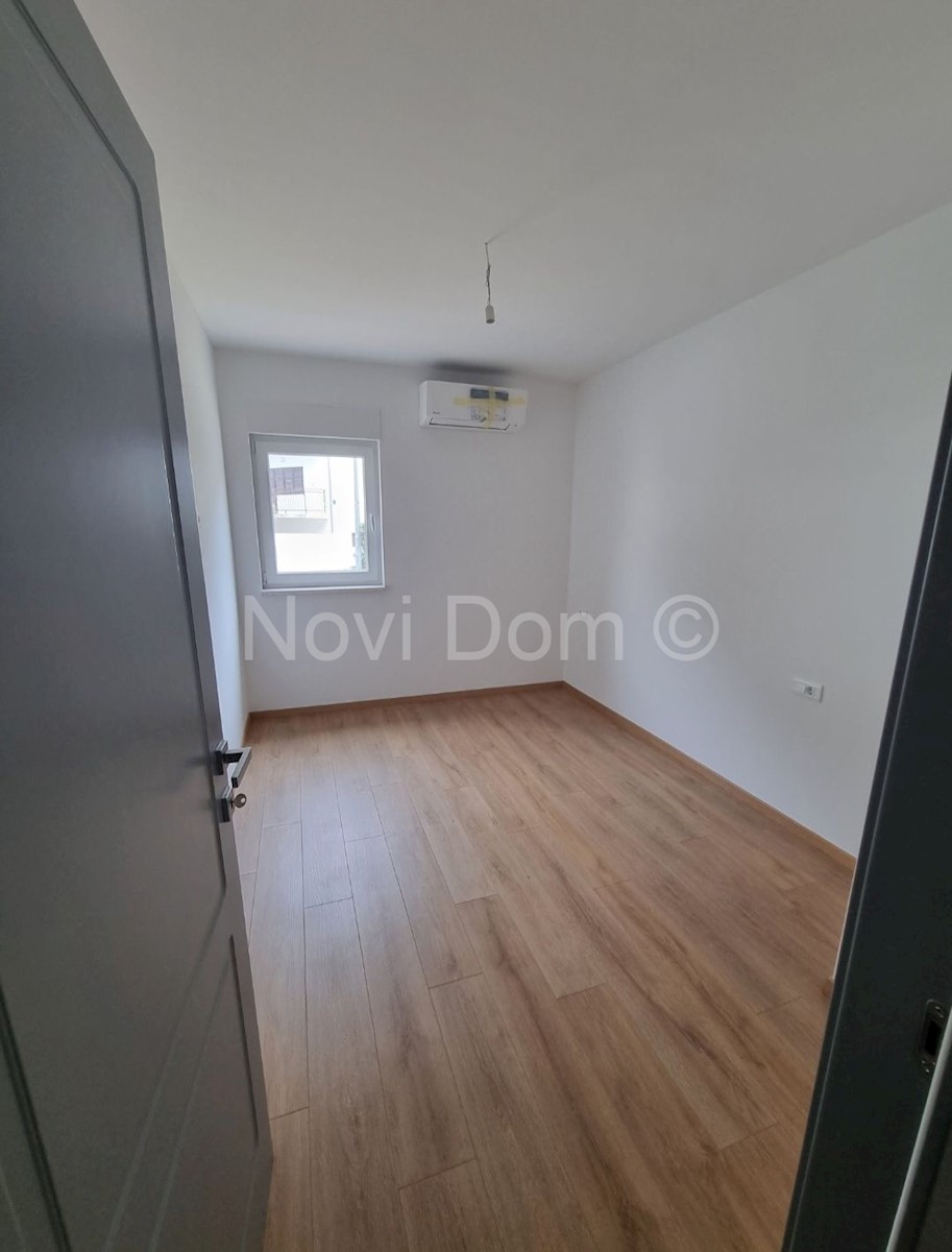 Apartmán Na prodej - SPLITSKO-DALMATINSKA  BAŠKA VODA 