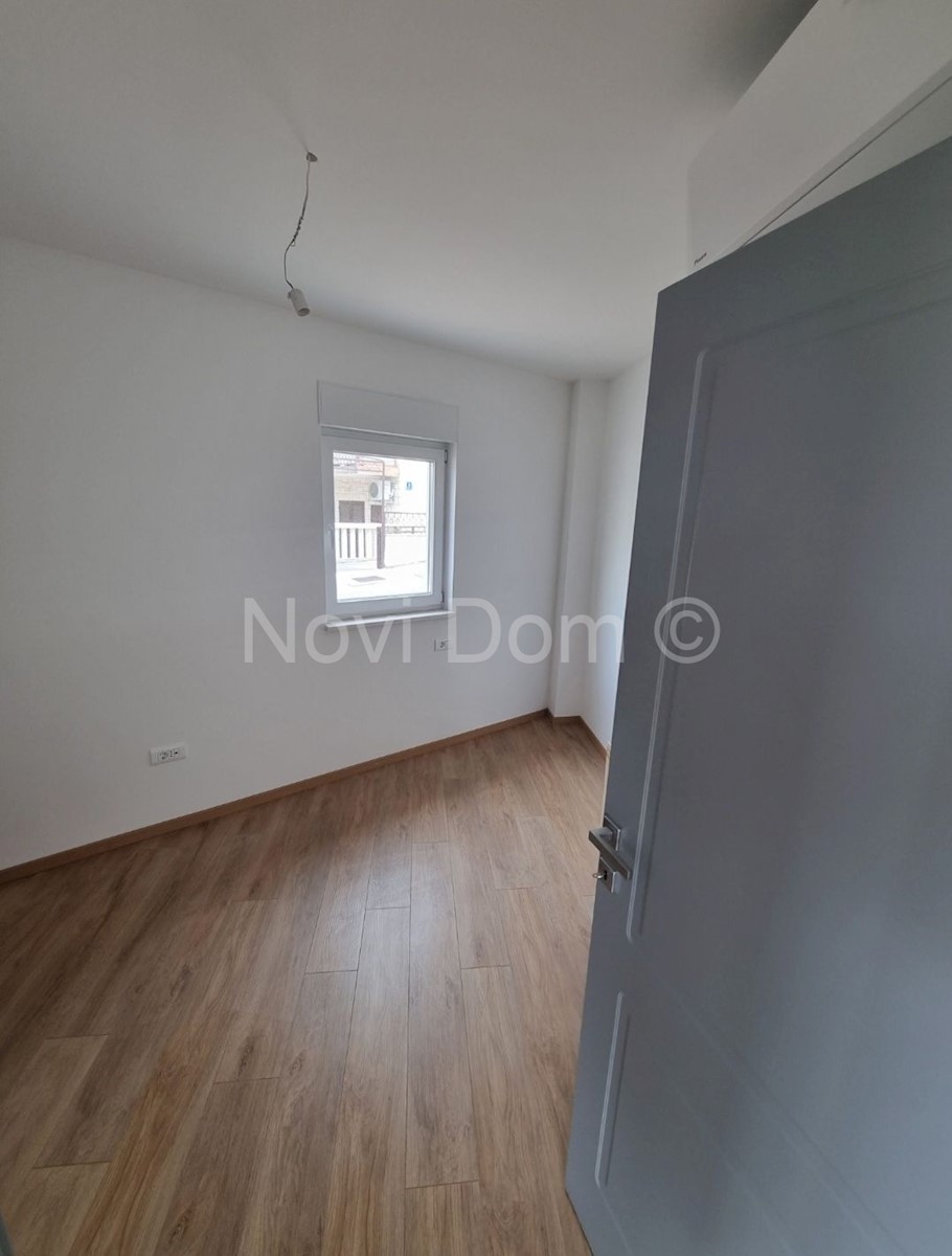 Apartment Zu verkaufen - SPLITSKO-DALMATINSKA  BAŠKA VODA 