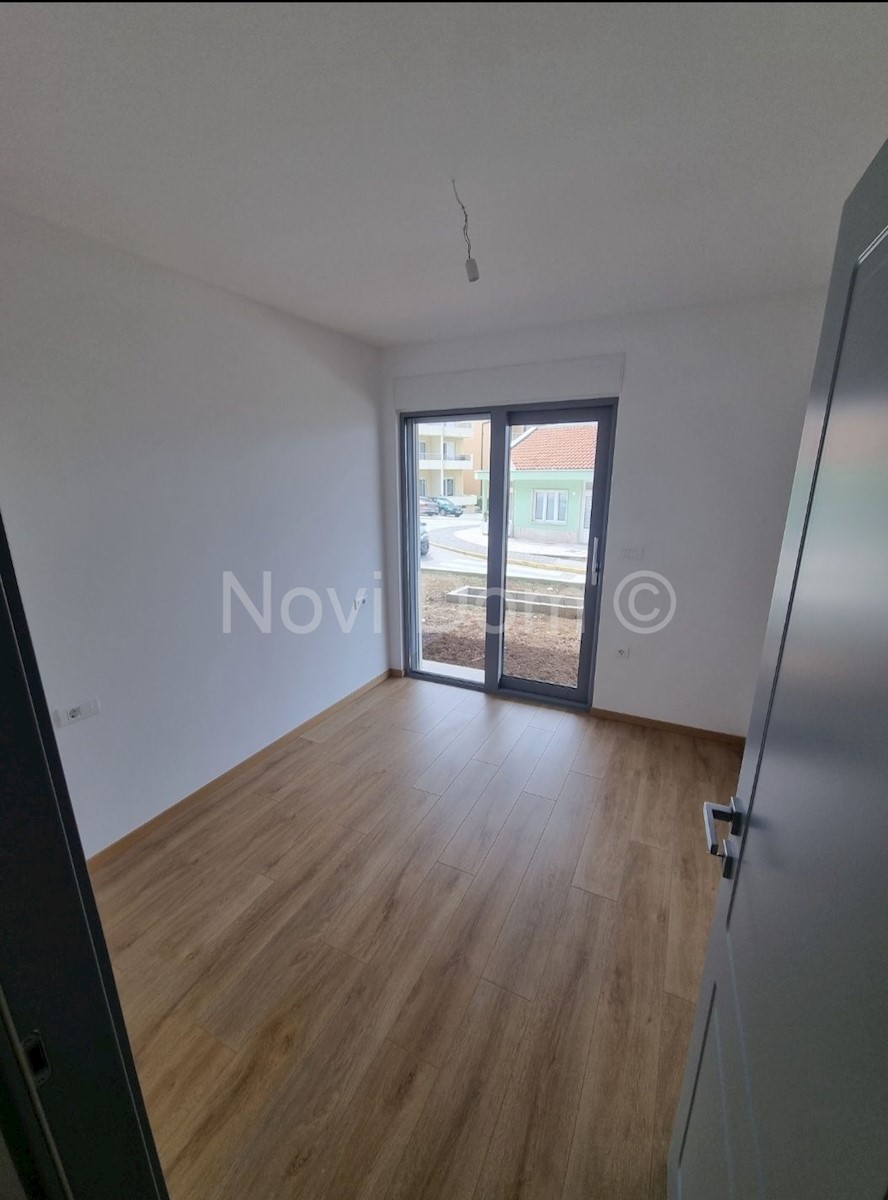 Apartment Zu verkaufen - SPLITSKO-DALMATINSKA  BAŠKA VODA 