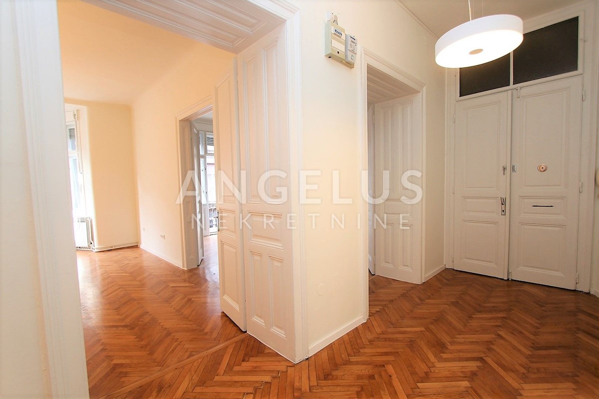 Apartmán Na predaj - GRAD ZAGREB ZAGREB