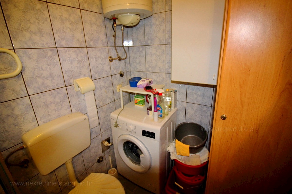 Stan Na prodaju - PRIMORSKO-GORANSKA  KRK 