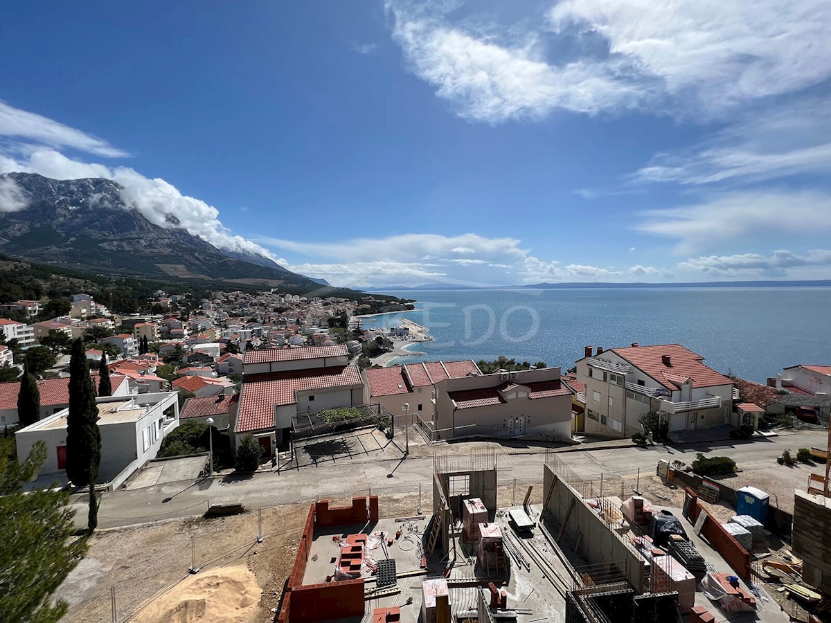 Apartment Zu verkaufen - SPLITSKO-DALMATINSKA  BAŠKA VODA 