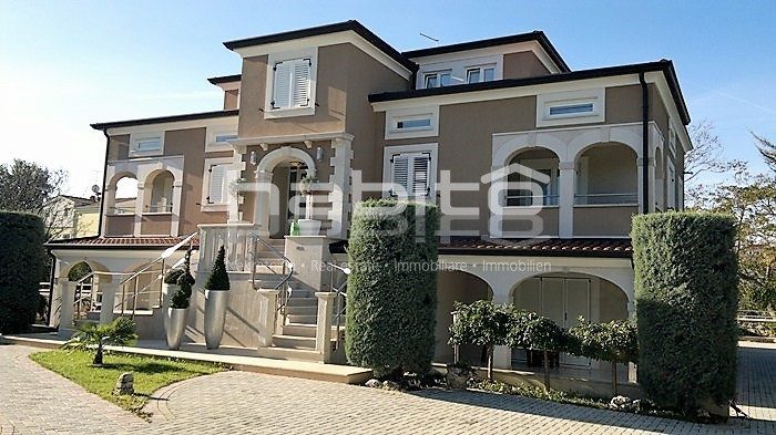 Haus zu verkaufen 534 m² – Vrsar
