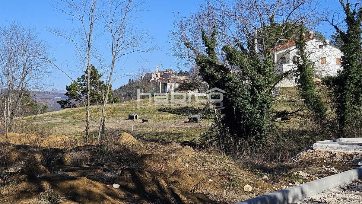 Działka Na sprzedaż - Istarska Motovun - foto 1/14