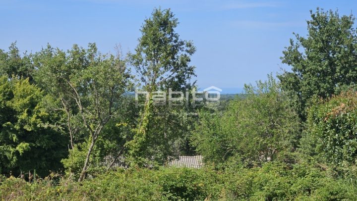 Land for sale 1124 m² – Višnjan