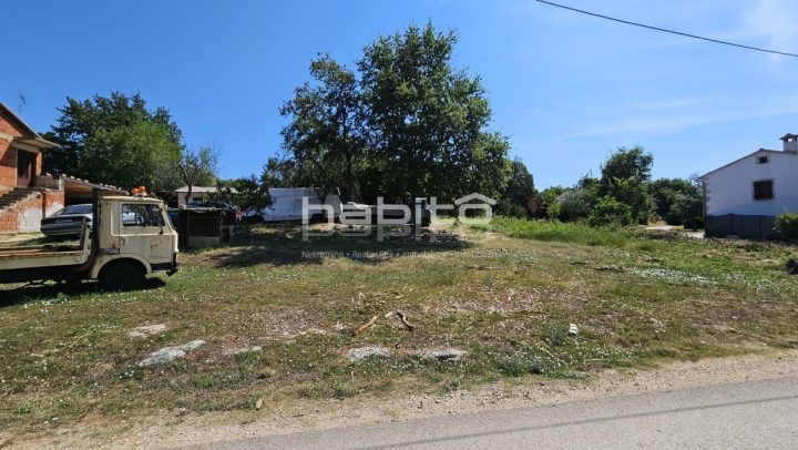 Działka na sprzedaż 830 m² – Poreč