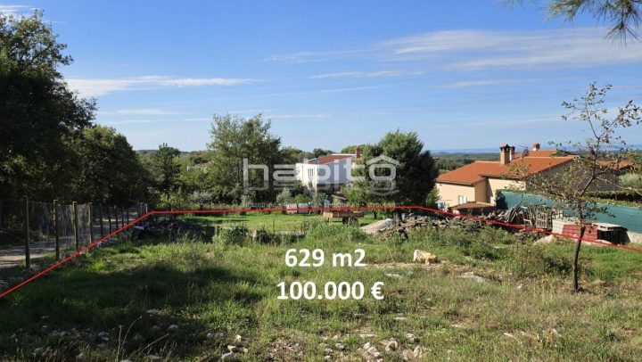 Zemljište na prodaju 629 m² – Poreč