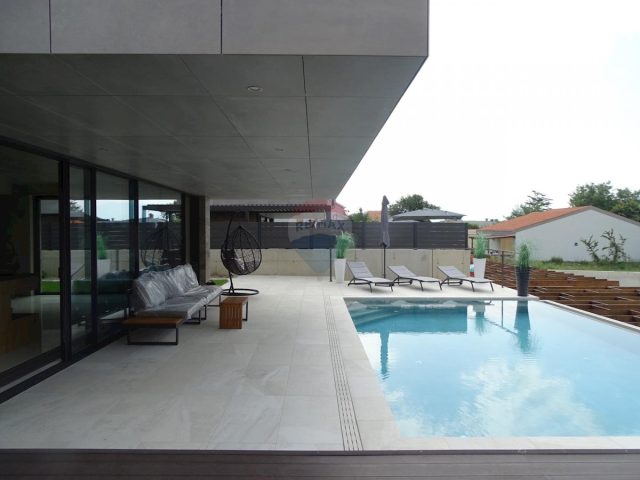 House for sale 250 m² – Baška