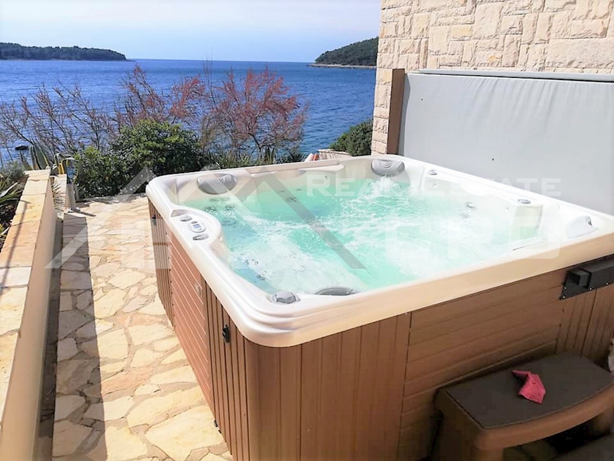House For sale - DUBROVAČKO-NERETVANSKA  KORČULA 