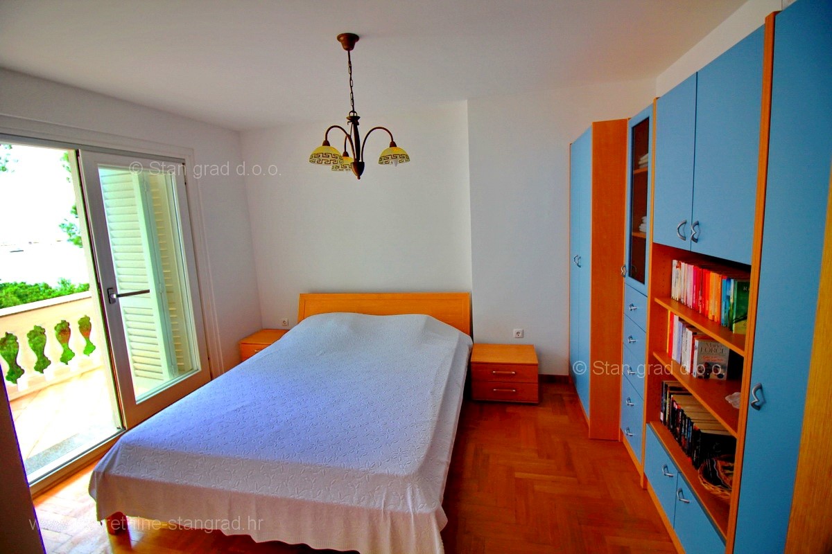 Apartma Na predaj - PRIMORSKO-GORANSKA  KRK 