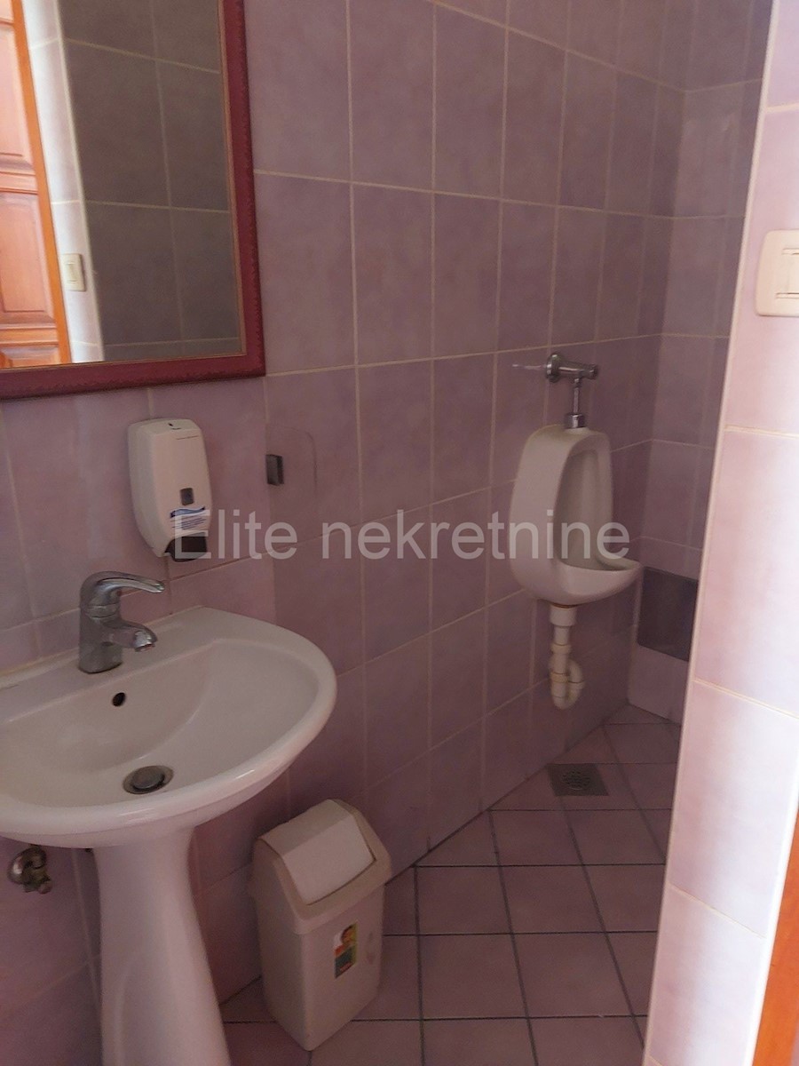 Business premises For rent - PRIMORSKO-GORANSKA  KOSTRENA 