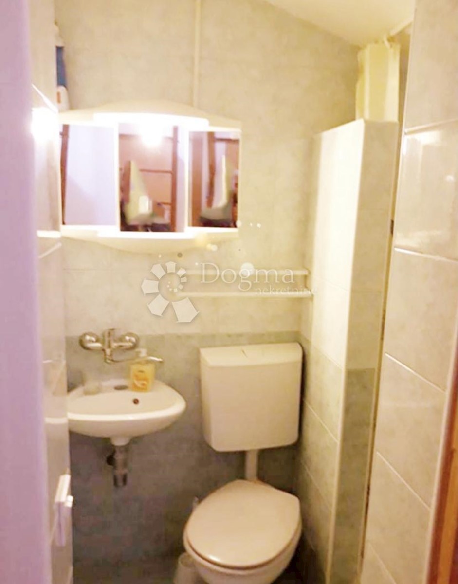 Apartma Naprodaj - ŠIBENSKO-KNINSKA  Vodice