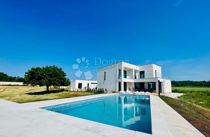 House for sale 235 m² – Marčana
