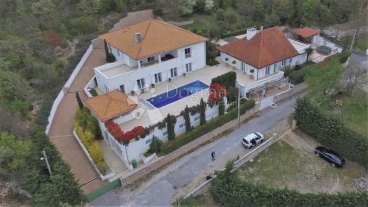 Haus zu verkaufen 1000 m² – Crikvenica