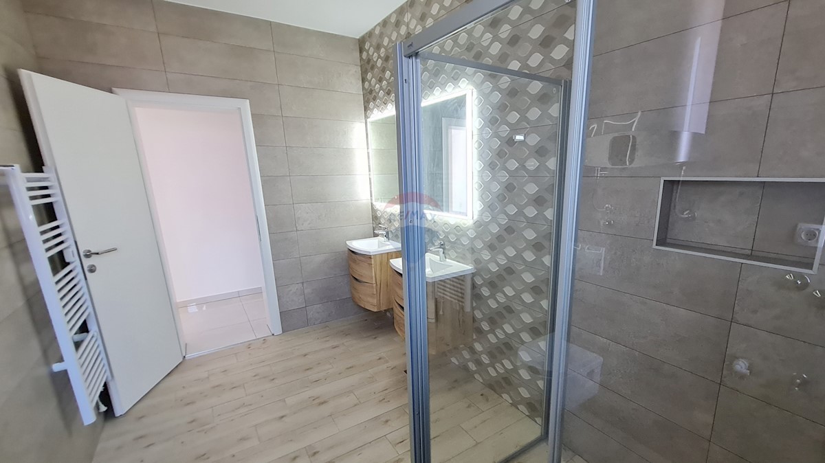 Flat For sale - ŠIBENSKO-KNINSKA  VODICE 