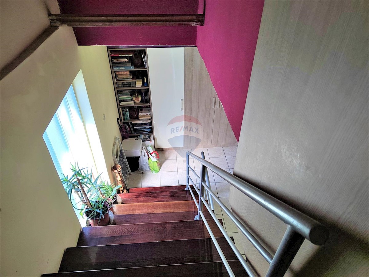 Hiša Naprodaj - GRAD ZAGREB  ZAGREB