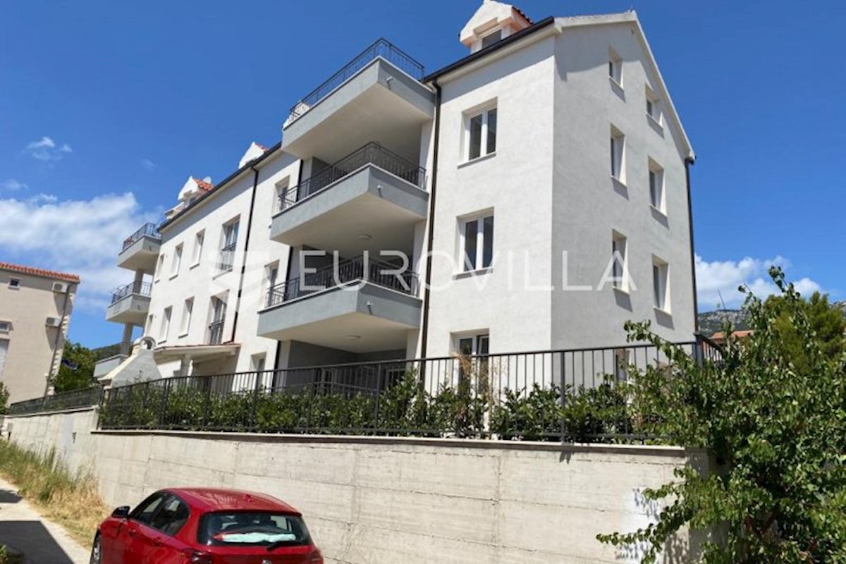 Apartment Zu verkaufen - SPLITSKO-DALMATINSKA  BRAČ 