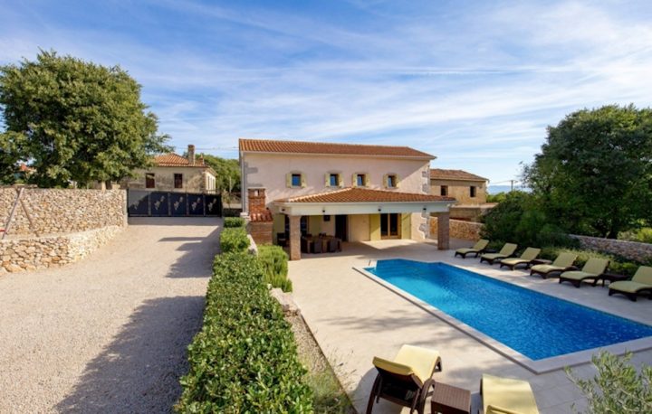 Dům na prodej 144 m² – Garica