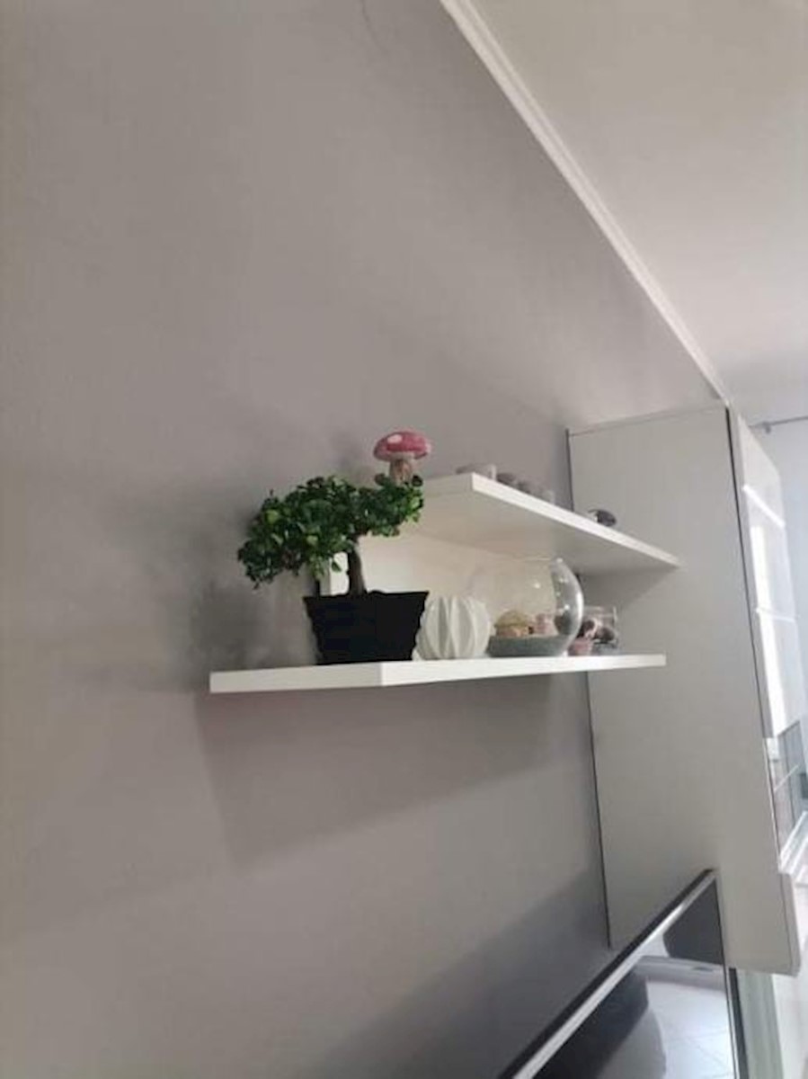 Flat For sale - ISTARSKA  LIŽNJAN 