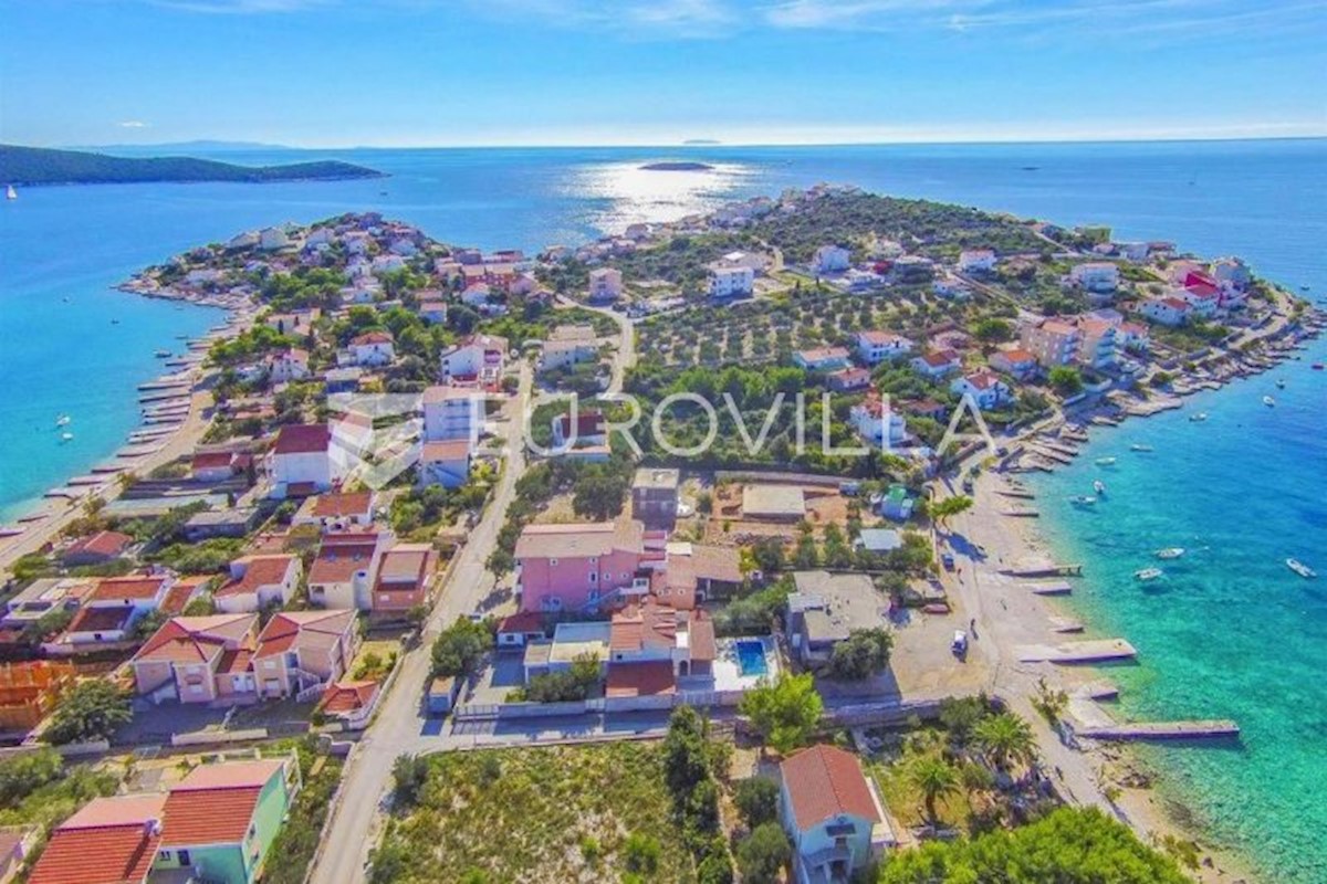 Kuća Na prodaju - SPLITSKO-DALMATINSKA  MARINA 