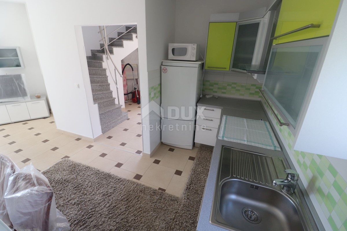 Apartmán Na predaj - PRIMORSKO-GORANSKA  RAB 