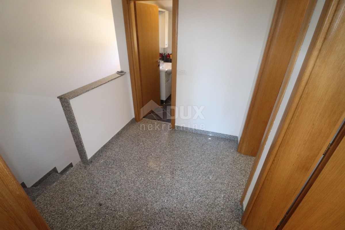 Apartment Zu verkaufen - PRIMORSKO-GORANSKA  RAB 