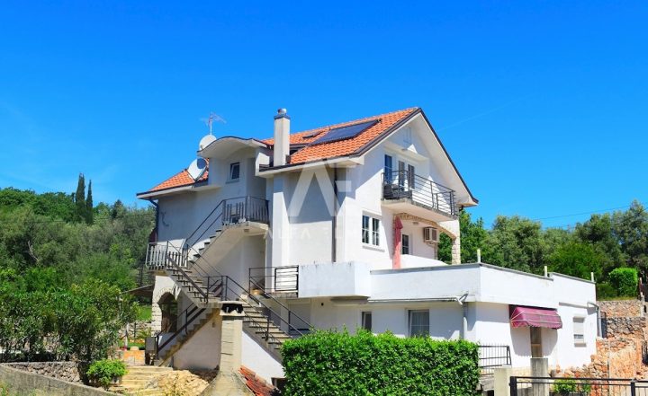 House for sale 270 m² – Vrbnik