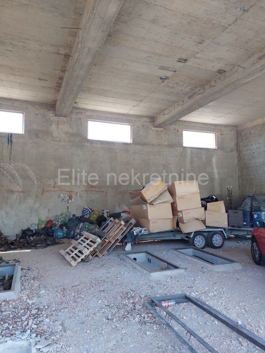 Business premises For rent - PRIMORSKO-GORANSKA  KOSTRENA 