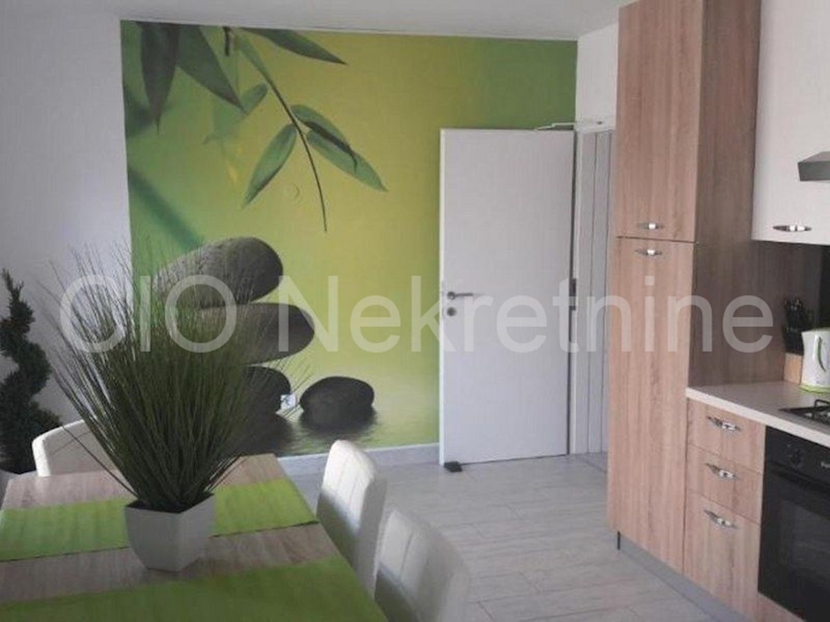 Casa In vendita - SPLITSKO-DALMATINSKA  ČIOVO 